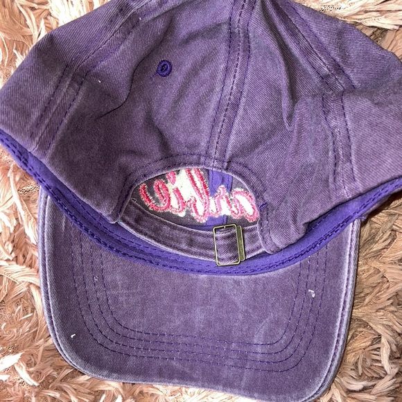 𝑩𝒂𝒓𝒃𝒊𝒆 Adjustable Cap - Picture 4 of 6